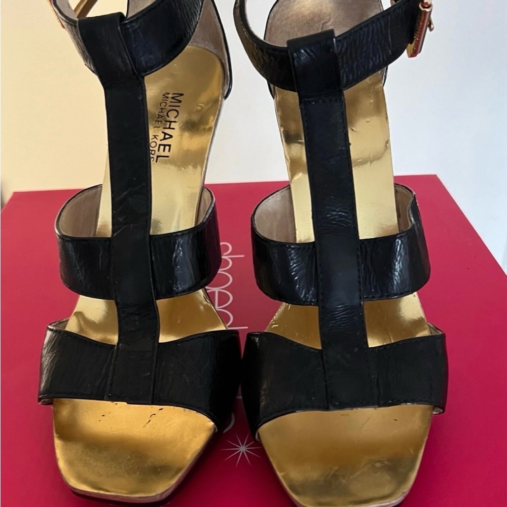 Michael Kors soft black patent leather heels. Size 6 1/2 in excellent condition
